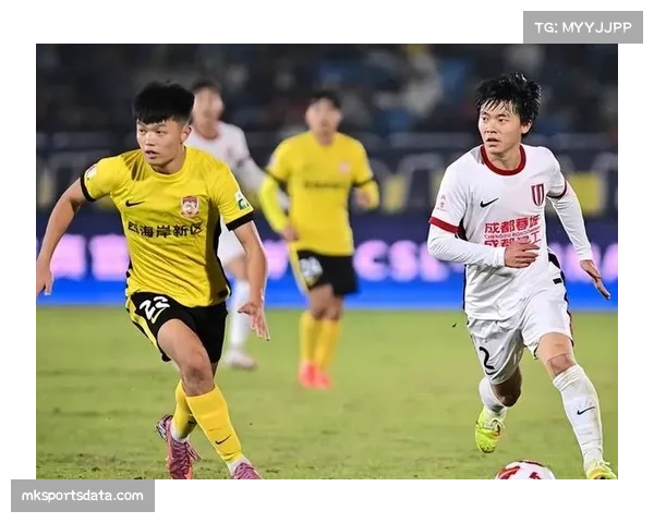 青岛西海岸杨希:8月场均完成3.3次成功抢断,防守数据领跑中超 青岛西海岸杨希:8月场均完成3.3次成功抢断,防守数据领跑中超